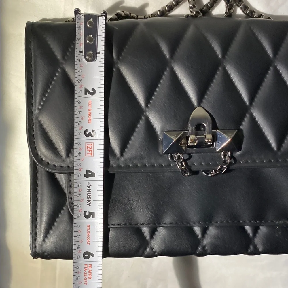 Black Quilted Chain Shoulder Bag